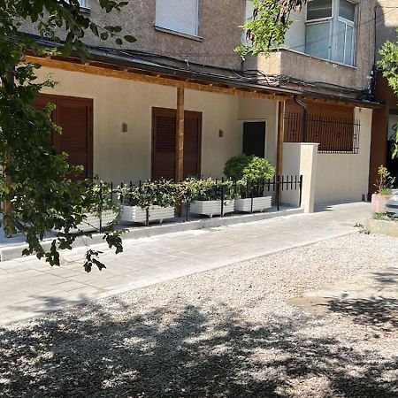 Pietro Guesthouse 3 Tirana Zewnętrze zdjęcie